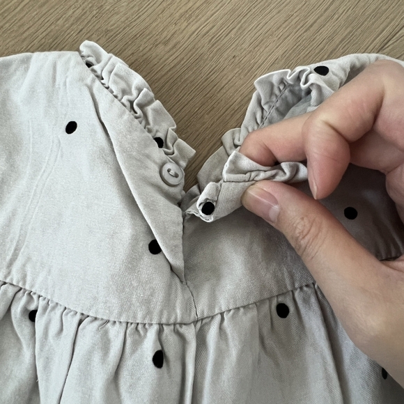 Zara poka dot dress 9-12months - Picture 3 of 3
